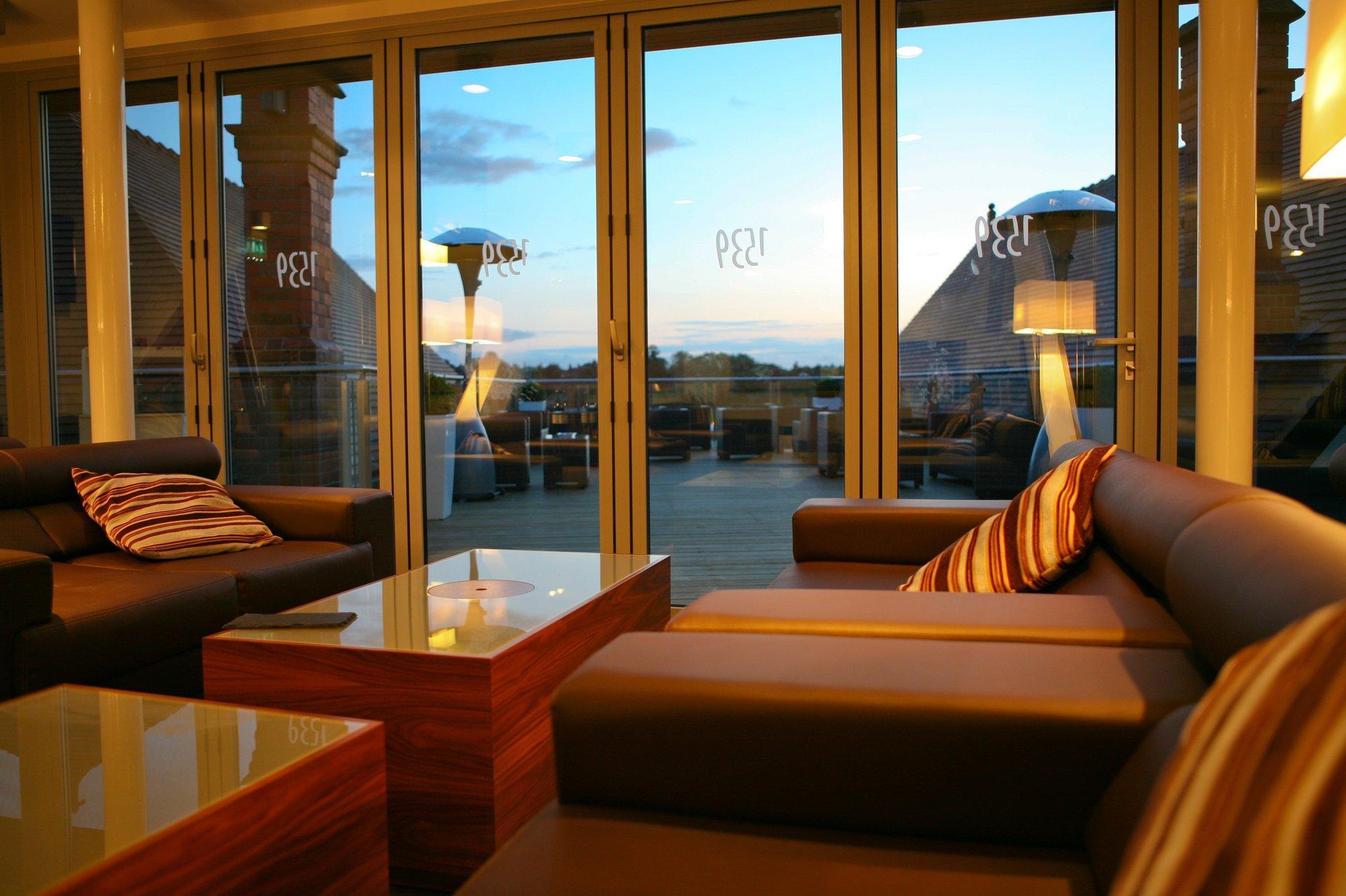 Holiday Inn Express, Chester Racecourse By Ihg Eksteriør billede