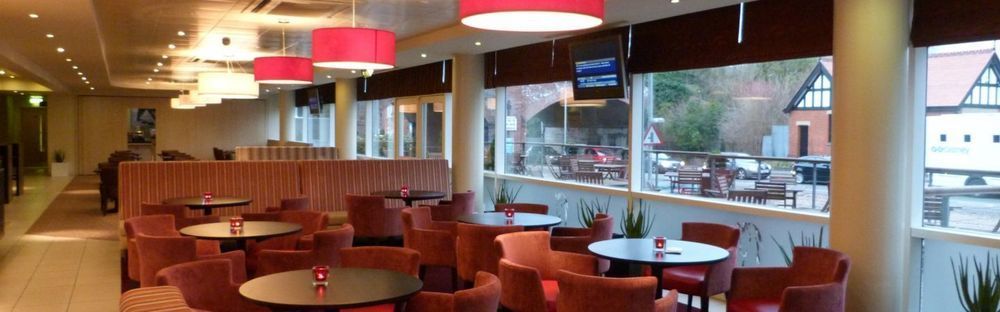 Holiday Inn Express, Chester Racecourse By Ihg Eksteriør billede