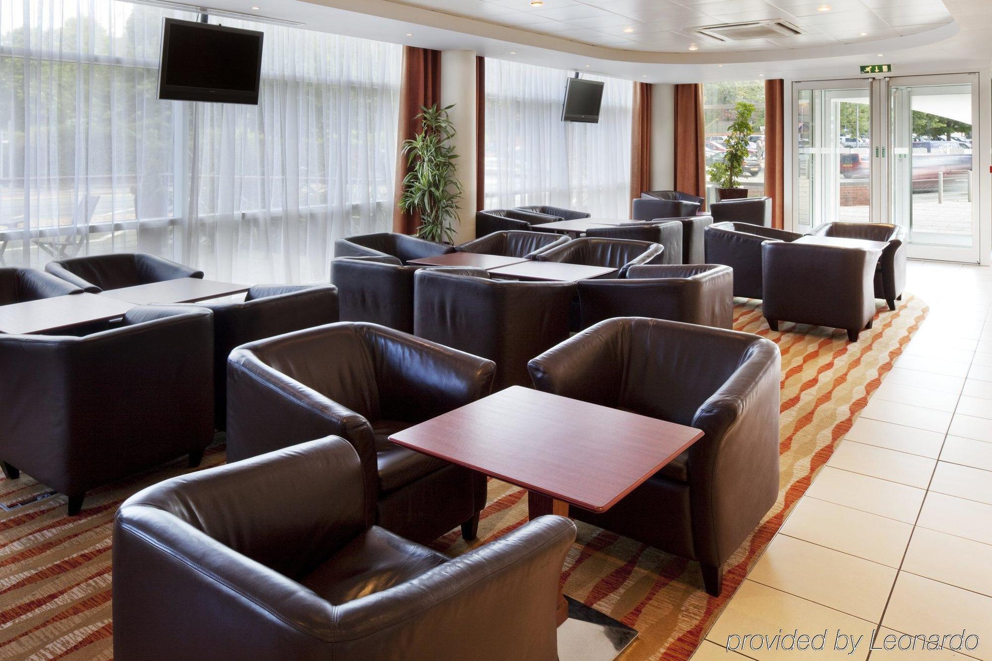 Holiday Inn Express, Chester Racecourse By Ihg Eksteriør billede